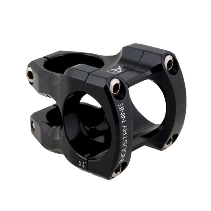 Tee Industry Nine – A318 | 31.8mm Clamp | 40mm Largo | Black