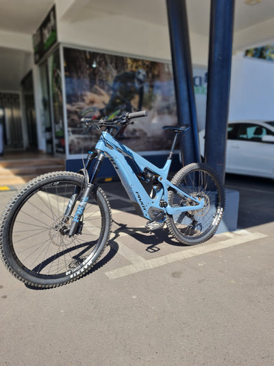 Pivot - Shuttle Carbon Ride XT Large (2023)