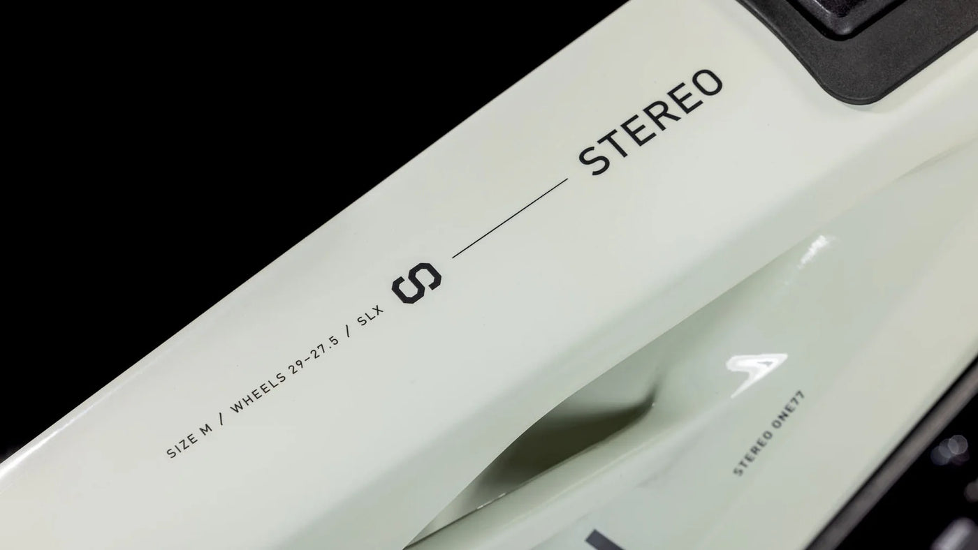 CUBE - STEREO HYBRID ONE77 HPC | SLX 800WH | NUEVA |